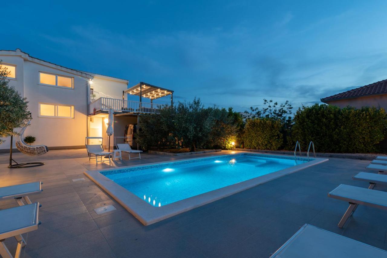 Apartmani Ville Vengo Τρογκίρ Εξωτερικό φωτογραφία